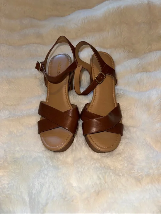 Soda Brown Block Platform Heel - Picture 3 of 6